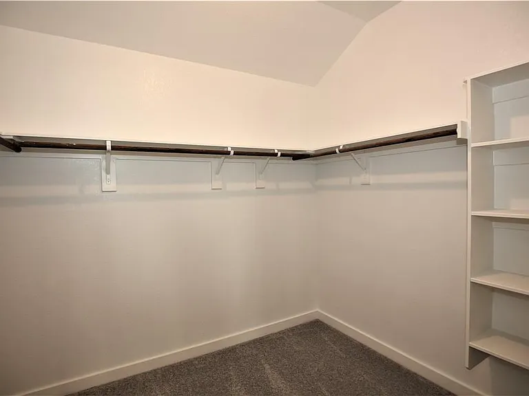 635 Pheasant Hill Ln — Photo 13