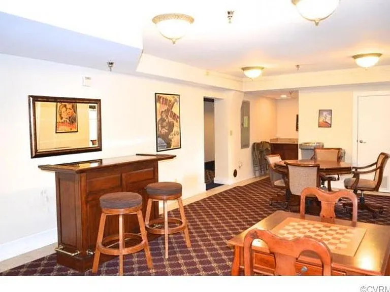 212 W Franklin St #101 — Photo 12