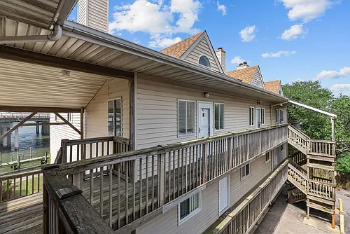 837 Little Bay Ave #3C Photo 1