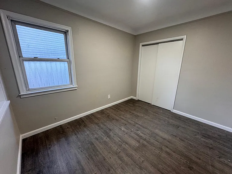 1334 E Maxlow Ave — Photo 15
