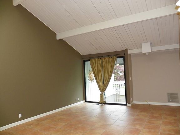 3rd image of 21189 E Cliff Dr