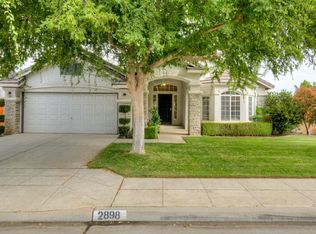 2898 E Pryor Dr, Fresno, CA