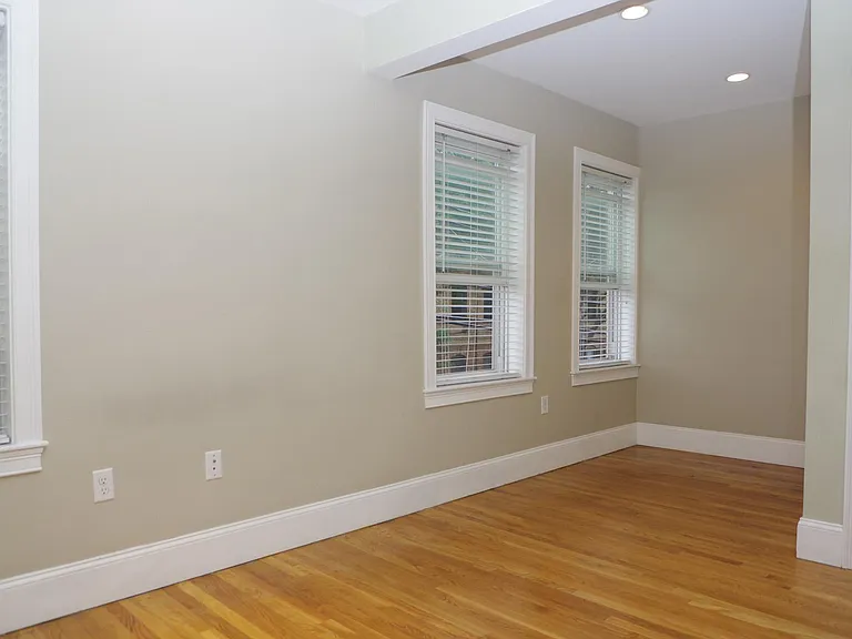 9 Pompeii St #1 — Photo 11