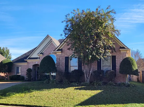 1100 Mossy Knoll Dr, Cordova, TN 38018