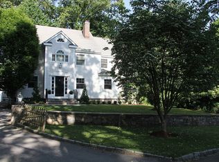 29 Hillcrest Ave, Darien, CT 06820