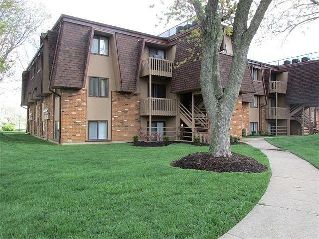2nd image of 12357 Maverick Dr APT B