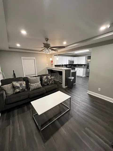 102 Ashworth Pl - Apt 3 — Photo 4