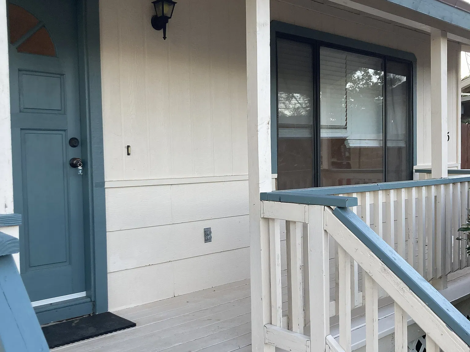 3 bed, 1220 sqft, $2,000 — Photo 3