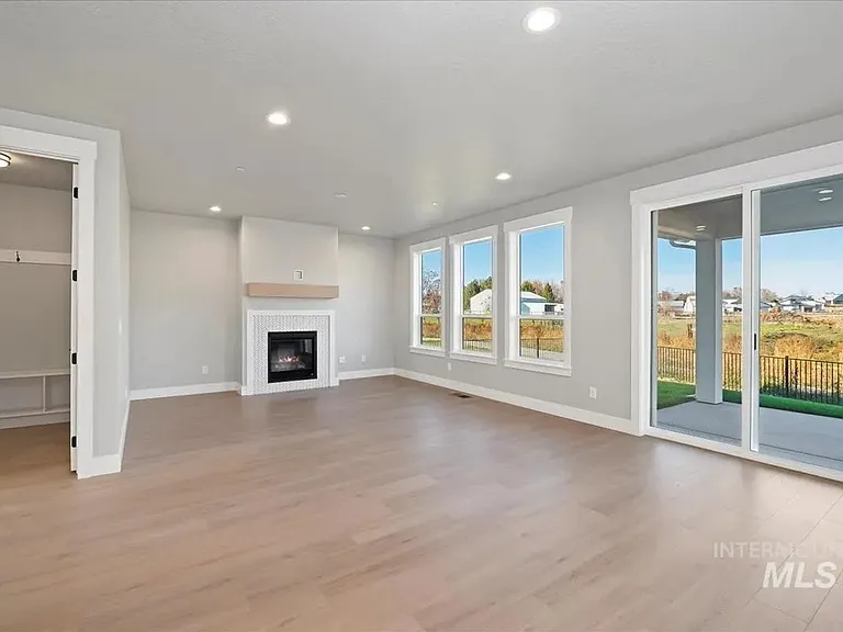 404 Hidden Mill Ct — Photo 10