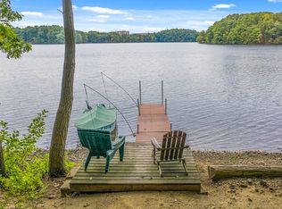 2 Vesta Rd, Natick, MA 01760