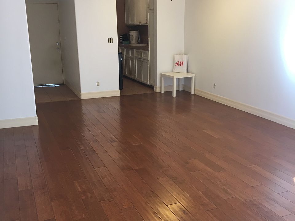 1st image of 20134 Leadwell St Unit 131