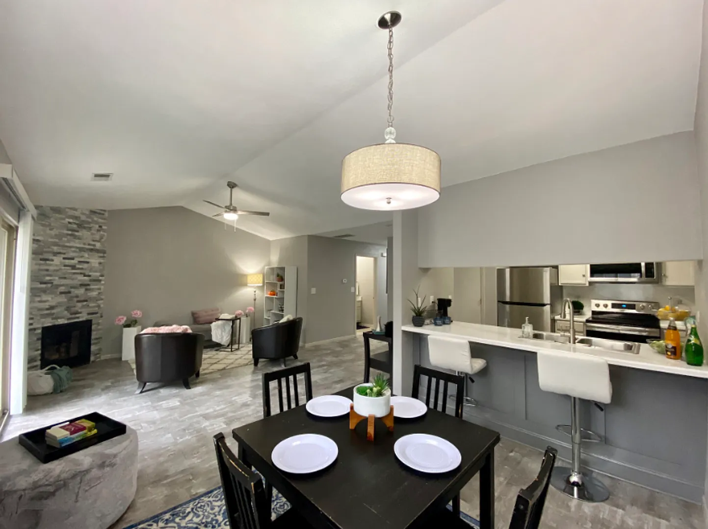 1050 Minns Drive — Photo 1