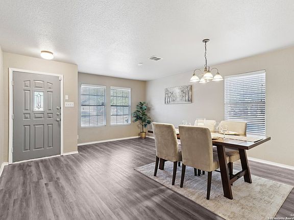 3rd image of 11751 Silver Prairie