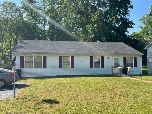 811 Royal Dr, Martinsville, VA 24112