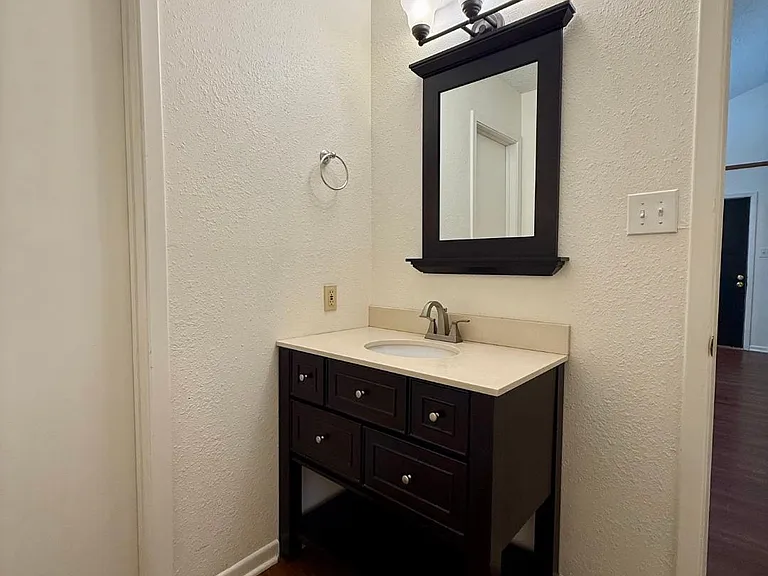 779 English Ln — Photo 12