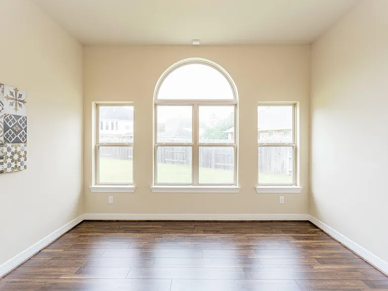 6122 Garden Lakes Ln — Photo 10