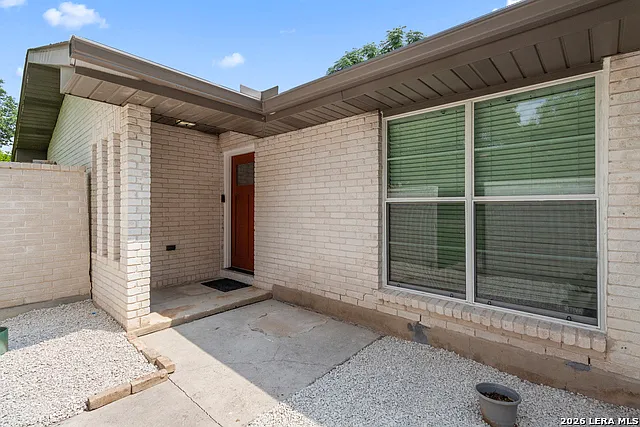 6027 Forest Shadow St — Photo 7