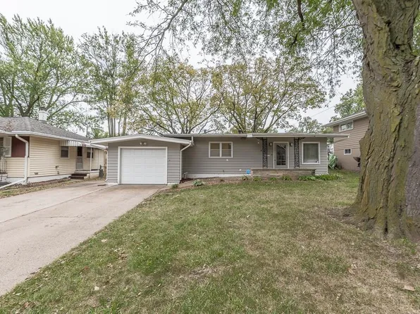 4925 Browne St, Omaha, NE 68104