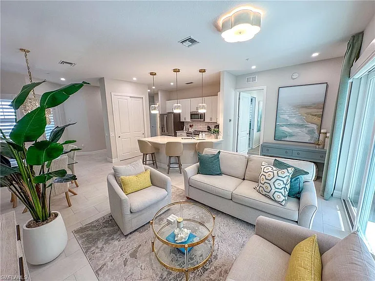 232 Indies Dr E #201 — Photo 12