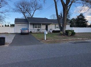 167 Smithtown Polk Blvd, Centereach, NY 11720