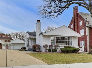 9825 S Winchester Ave, Chicago, IL 60643