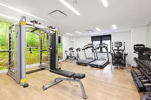 Rented by REAL New York | media 17