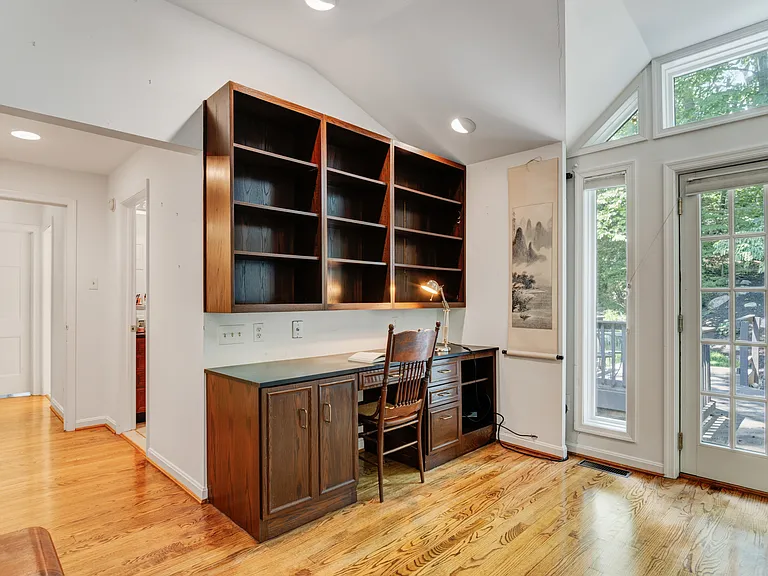 3402 Halcyon Dr — Photo 31