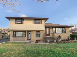 5437 W 83rd Pl, Burbank, IL