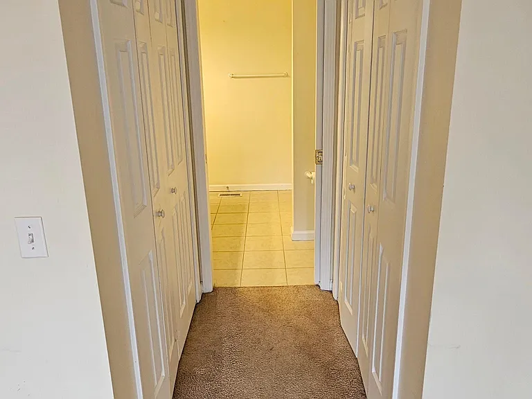 915 Nottingham Dr — Photo 12
