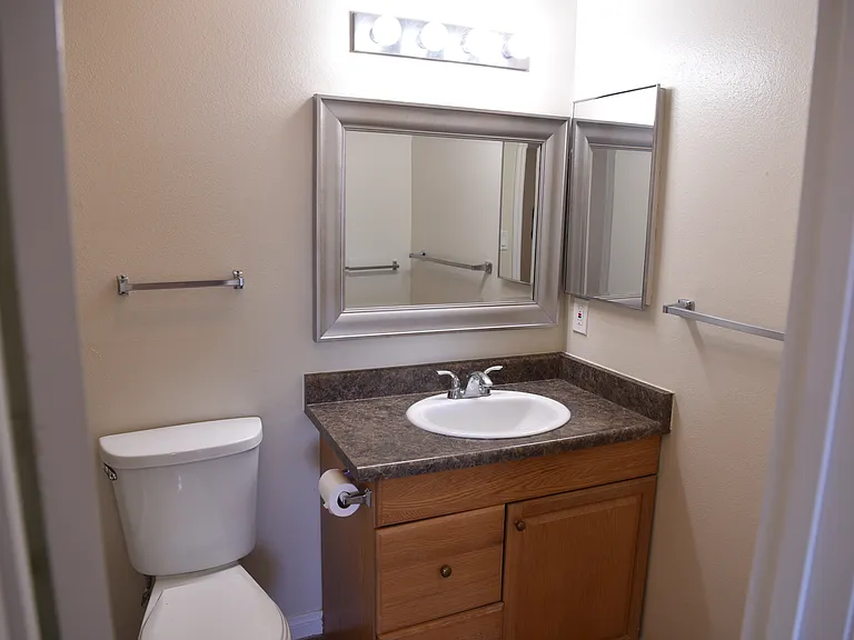 212 W Garfield Ave — Photo 11