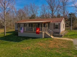 211 Stratton Rd, Salvisa, KY 40372