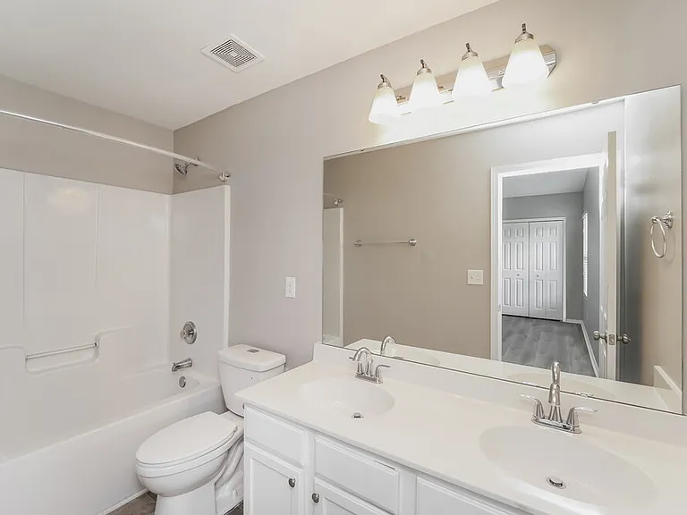 5221 Valcourt Rd — Photo 11