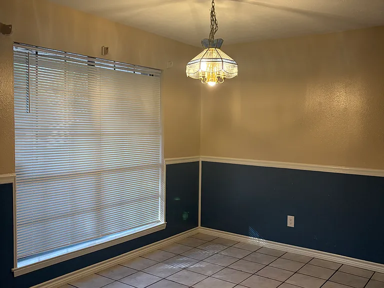4111 Shawnee Cir — Photo 11