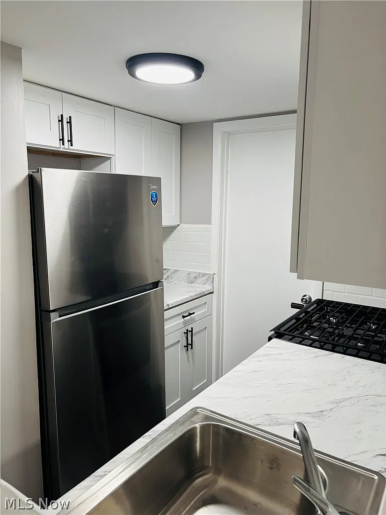 1 bed, 800 sqft, $1,300 — Photo 4