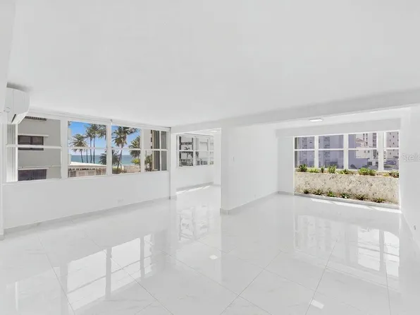 54 Kings Ct #2B, San Juan, PR 00911