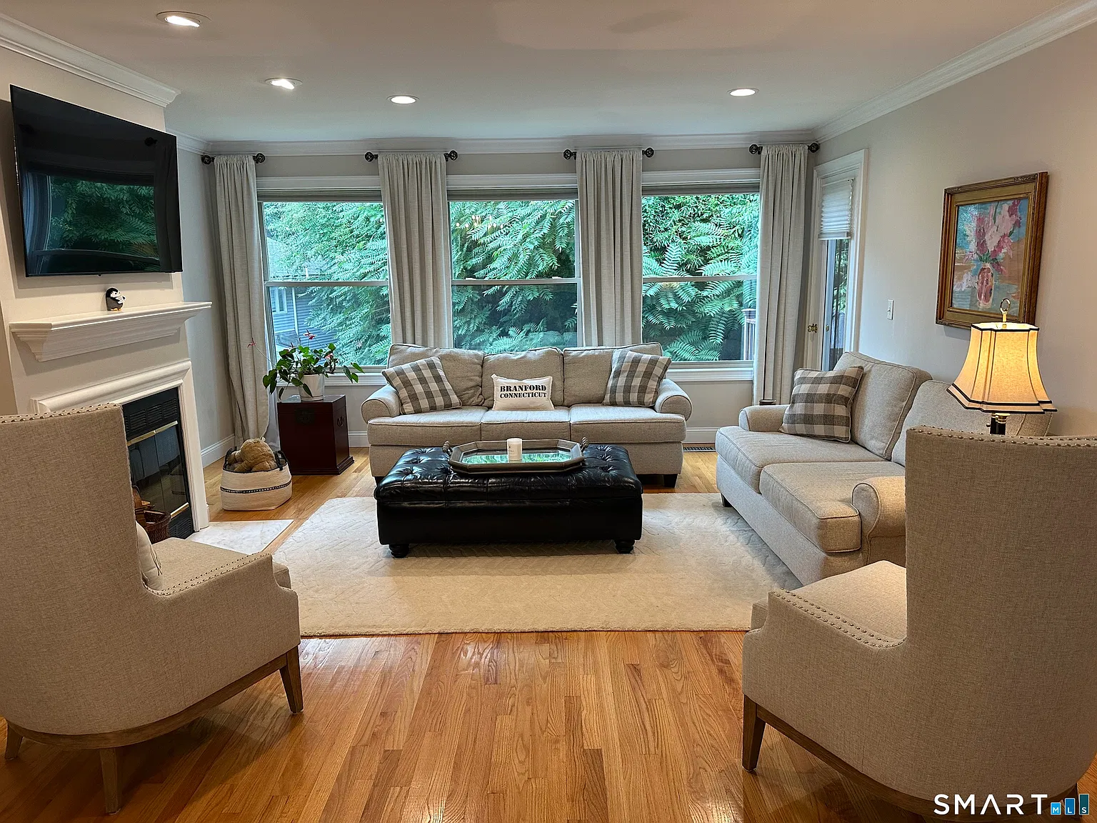 3 bed, 2.5 bath, 2645 sqft, $2,800 — Photo 1