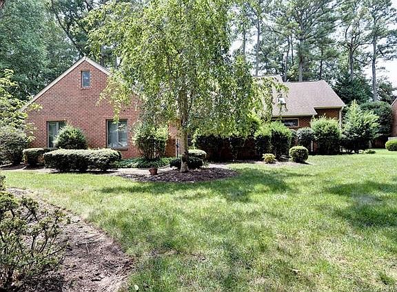 2nd image of 413 Fairfax Way