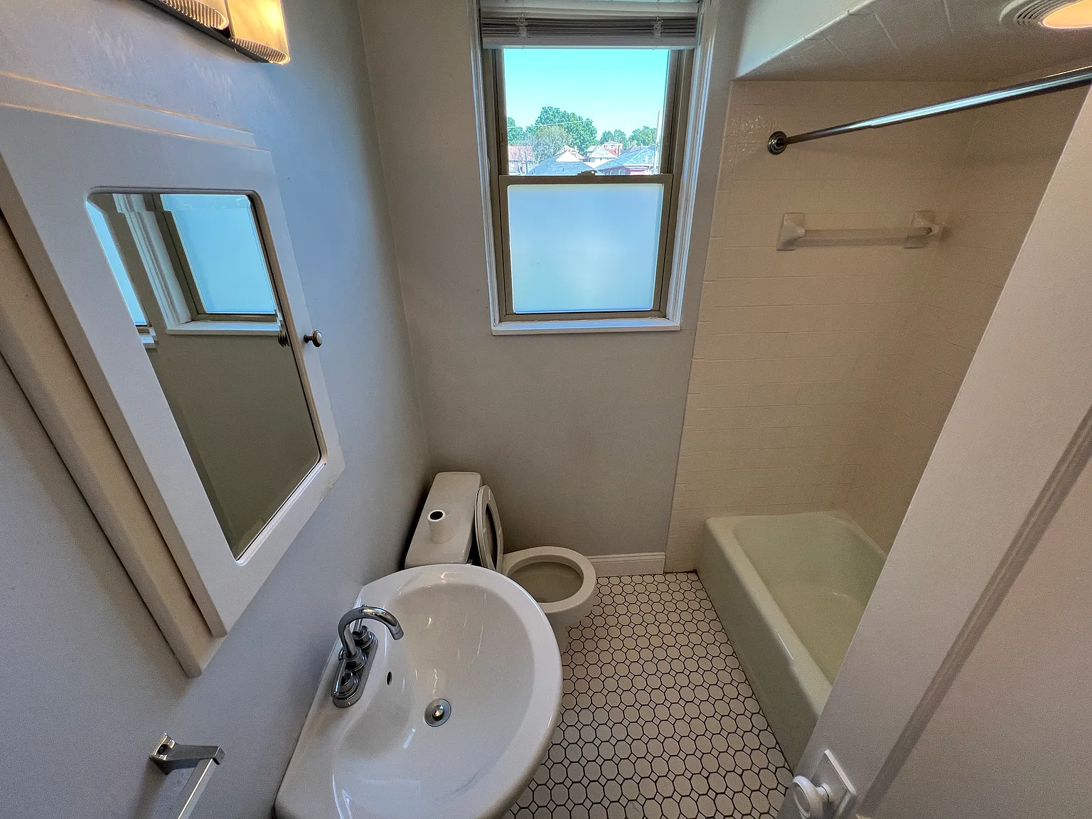 1486 McFarland Rd — Photo 4
