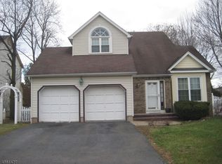 7 Updike Ave, Hillsborough, NJ 08844