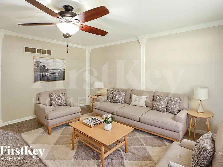 4800 N Wallace Ave — Photo 4