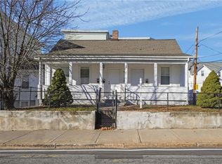 752 Social St, Woonsocket, RI 02895