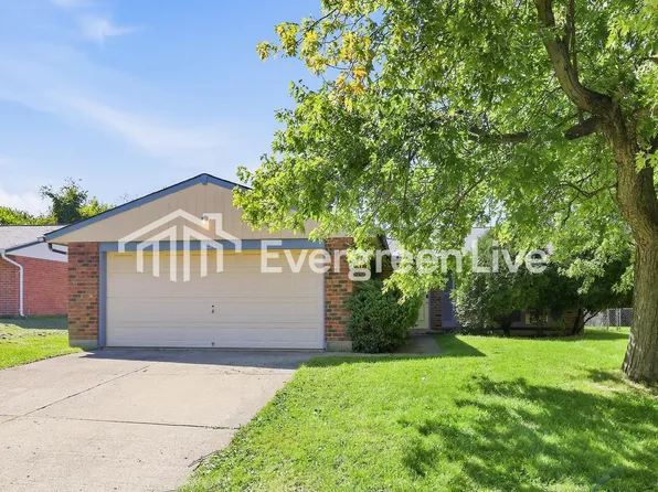 6056 Green Knolls Dr, Dayton, OH 45424
