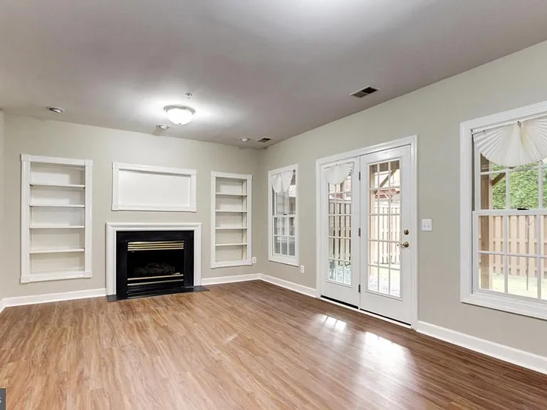1804 Dawson St — Photo 29