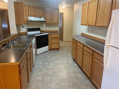 1st image of 599 W Shore Dr #599
