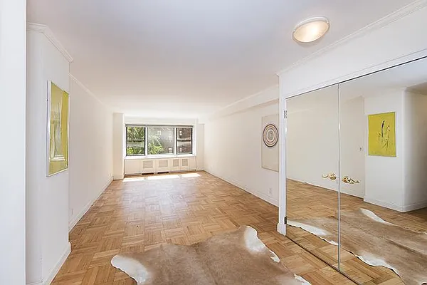 Sold by Maxwell Jacobs | media 4