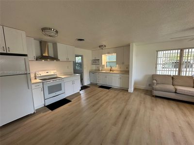 201 E 28th St, Riviera Beach, FL, 33404