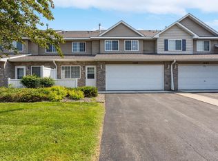 16480 Elm Creek Ln, Lakeville, MN 55044