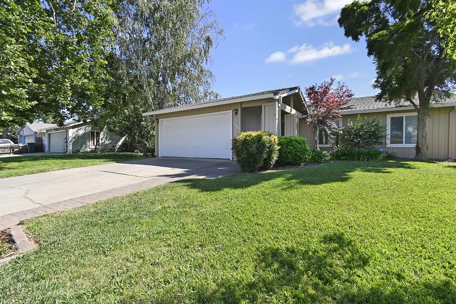 1348 Gavin Dr photo 1