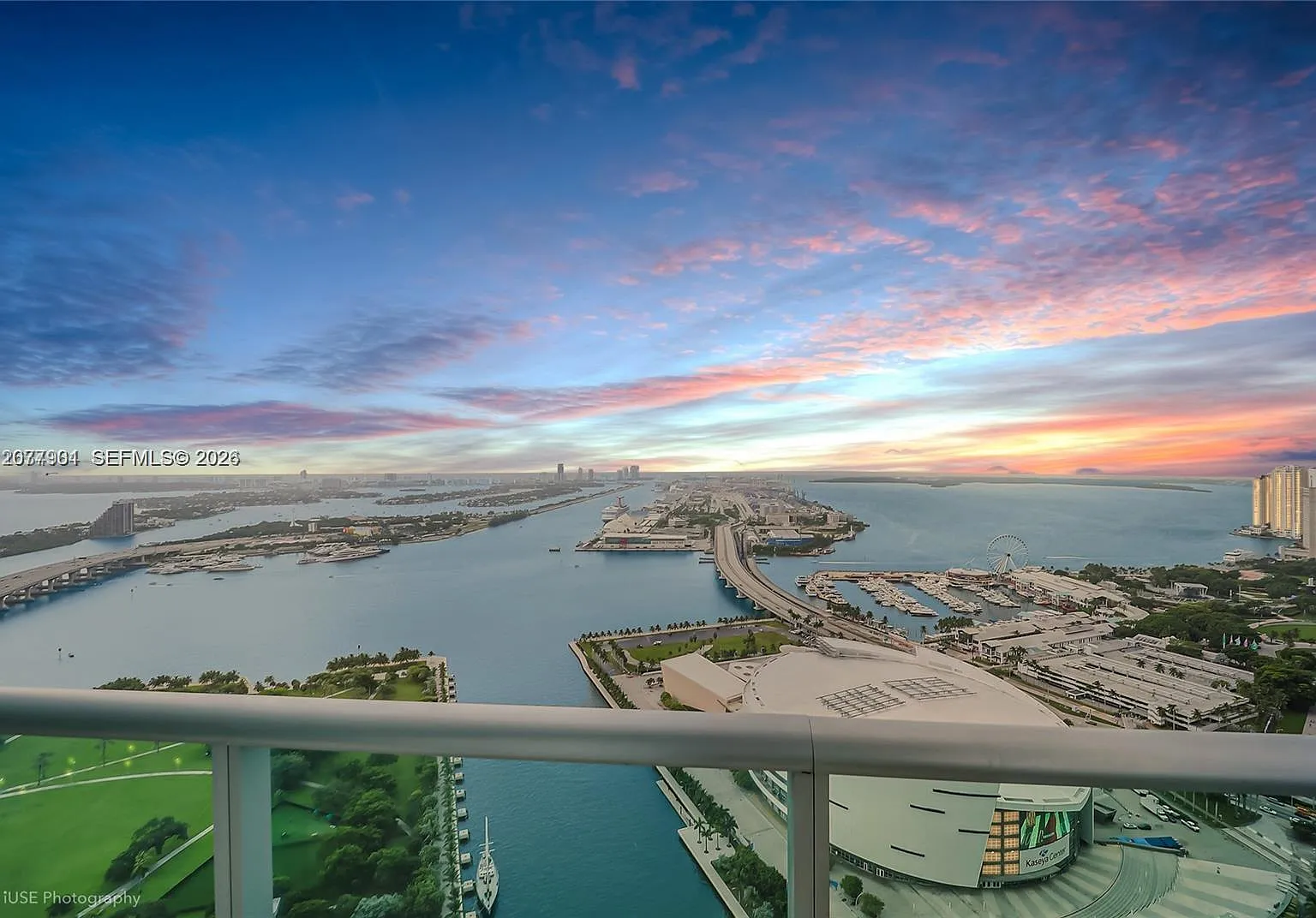 900 Biscayne Bay Condo — Photo 1
