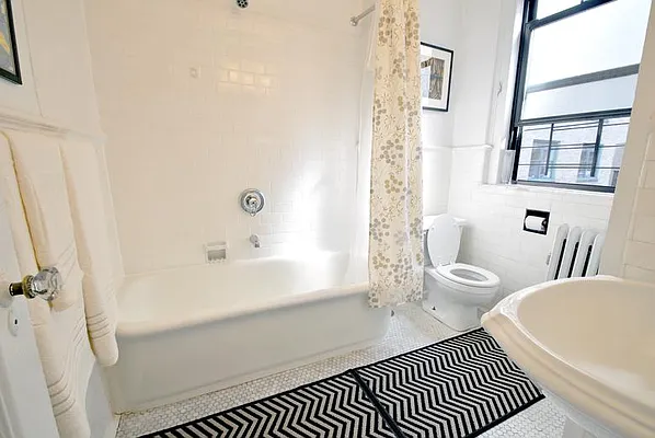 Sold by Real Direct | media 2